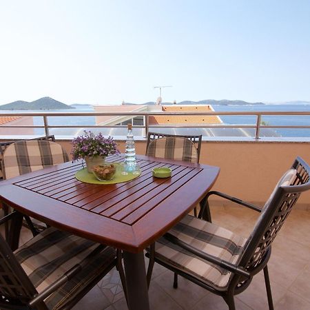 Lea Apartments Drage Luaran gambar