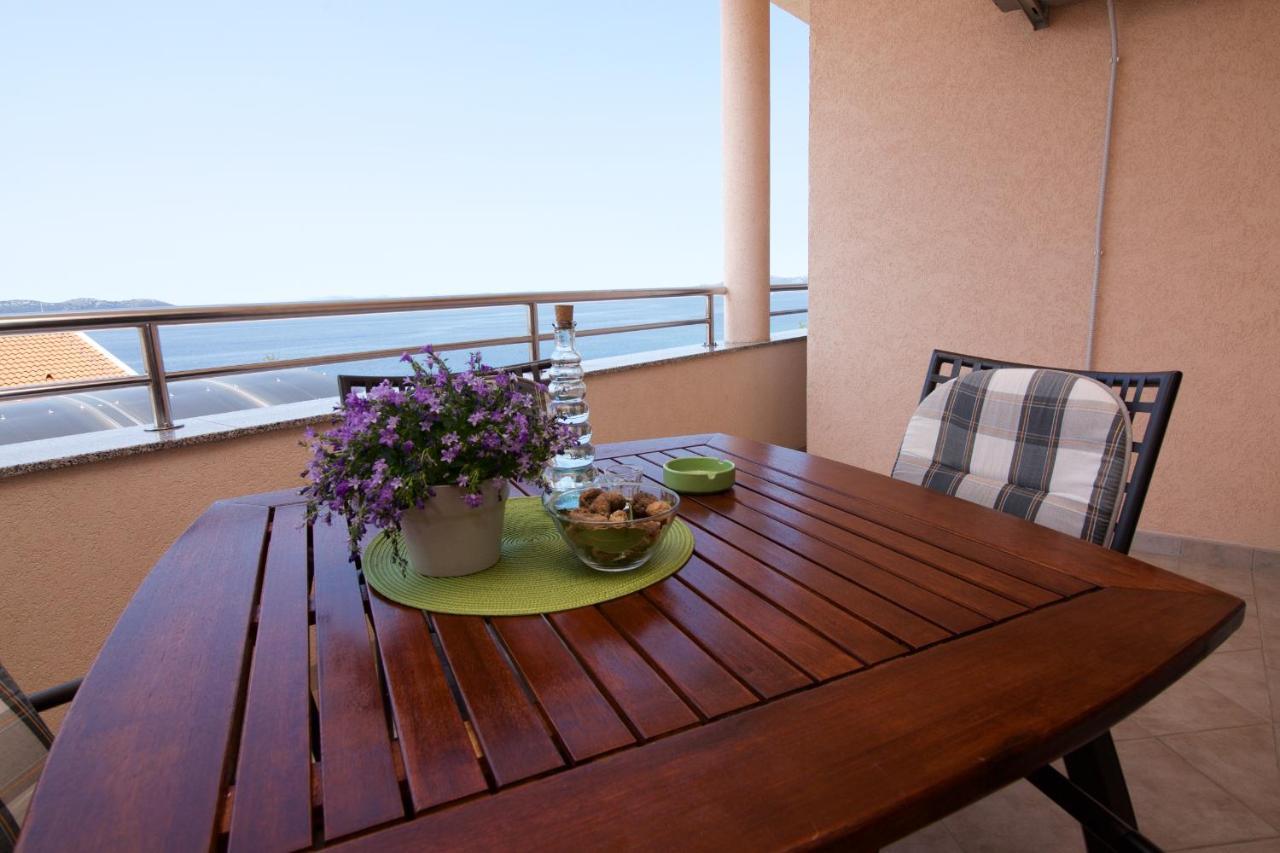 Lea Apartments Drage Luaran gambar